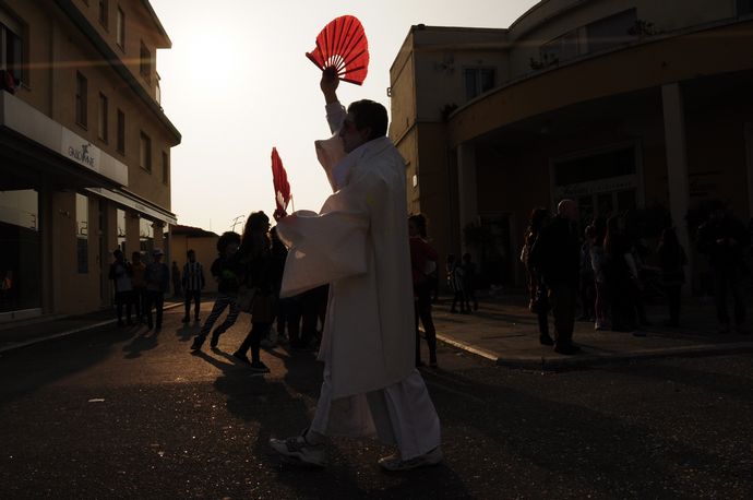 Ingrandisci la foto